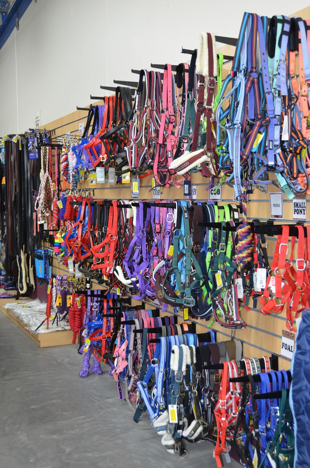 saddlery lead ropes