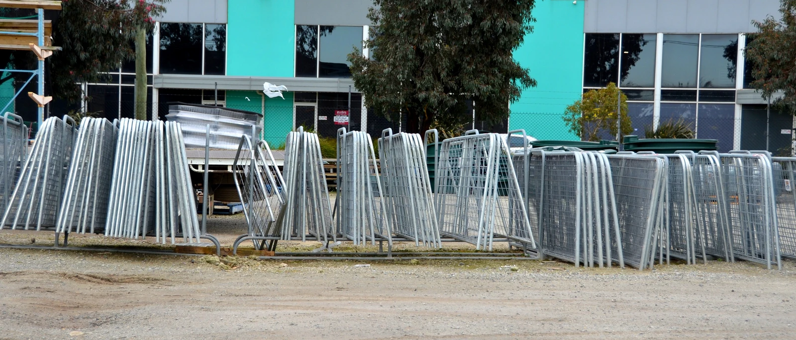 Mesh Gates